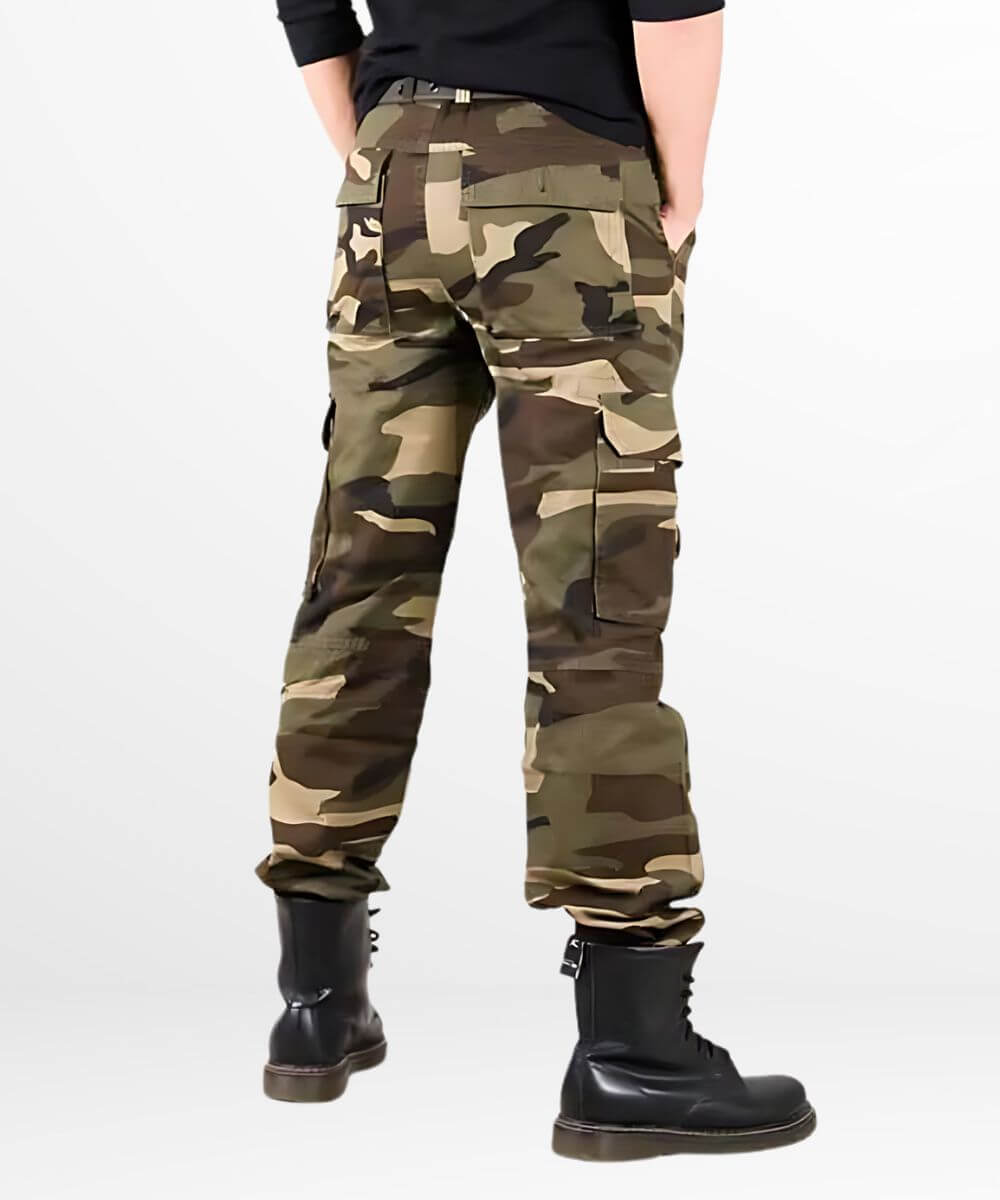 Back pose of army camouflage cargo pants with a black belt and tucked-in black shirt, highlighting rear pockets.